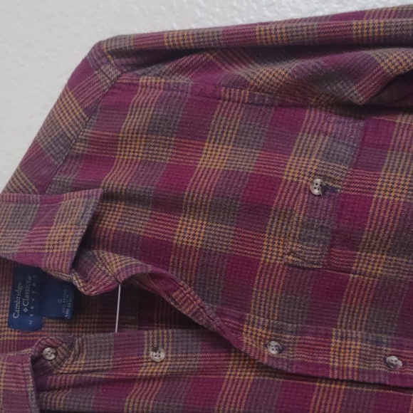 SLIGHTLY USED CAMBRIDGE CLASSICS LONG SLEEVE PLAID SIZE SMALL 100%COTTON - Picture 4 of 12